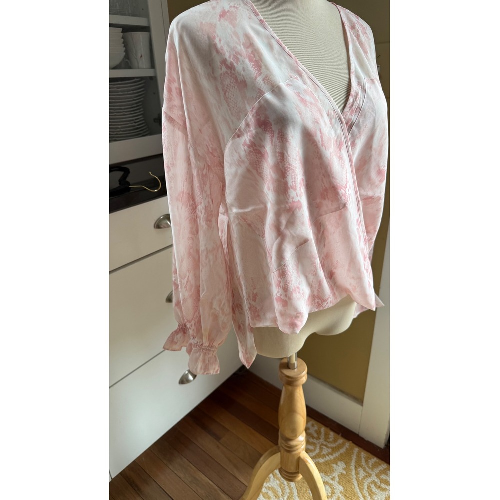 AllSaints Penny Masala Top Soft Pink Snake Print Wrap V-Neck Blouse 2 NEW $150 - Picture 3 of 9